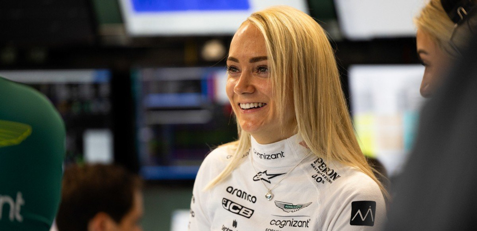 Τζέσικα Χόκινς: Από κασκαντέρ σε ταινία του Τζέιμς Μποντ, η πρώτη γυναίκα σε μονοθέσιο της Φόρμουλα 1 (βίντεο)