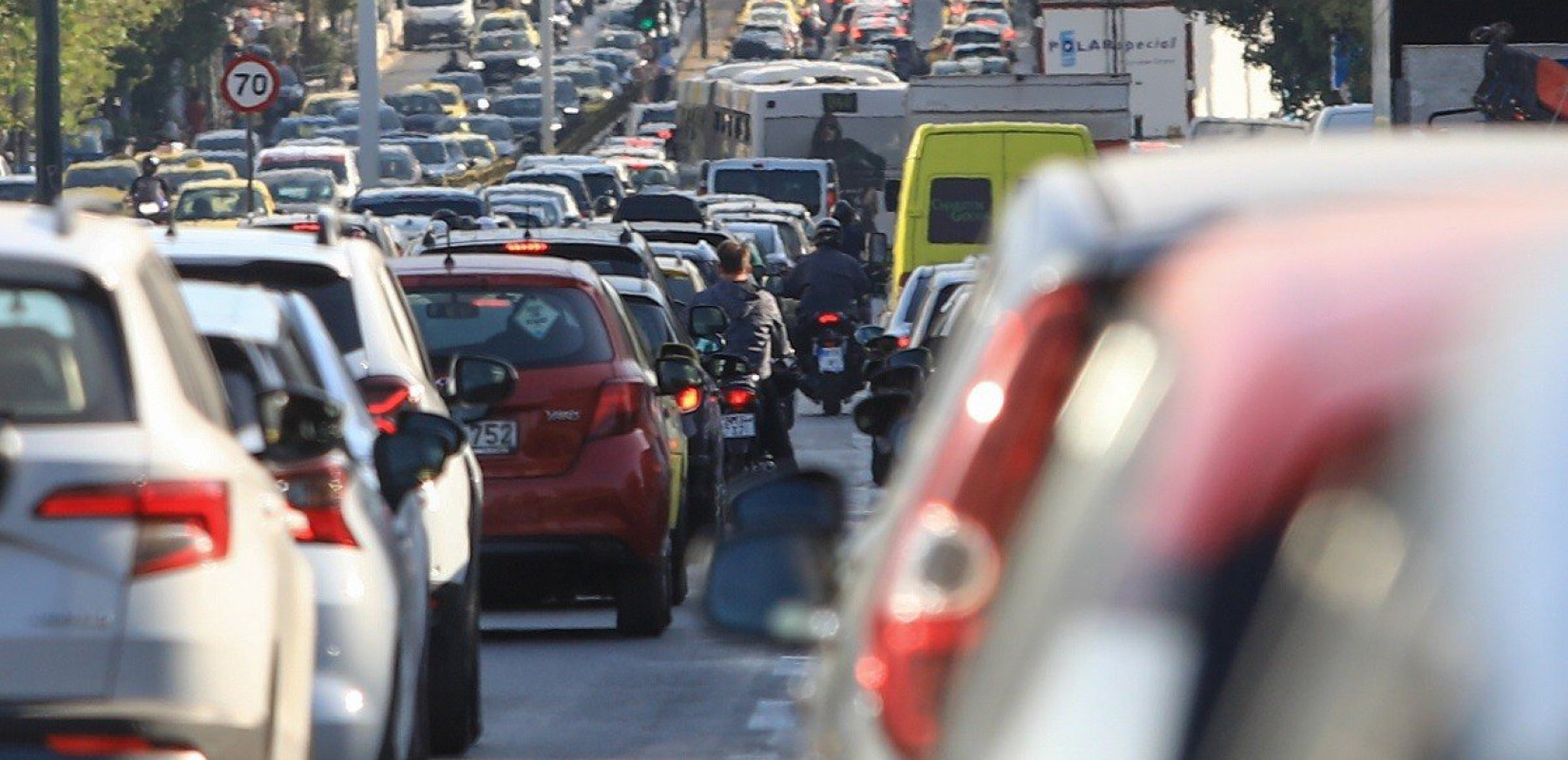 Πόσα είναι τα αμιγώς ηλεκτροκίνητα από τα 253 εκατ. αυτοκίνητα στους ευρωπαϊκούς δρόμους