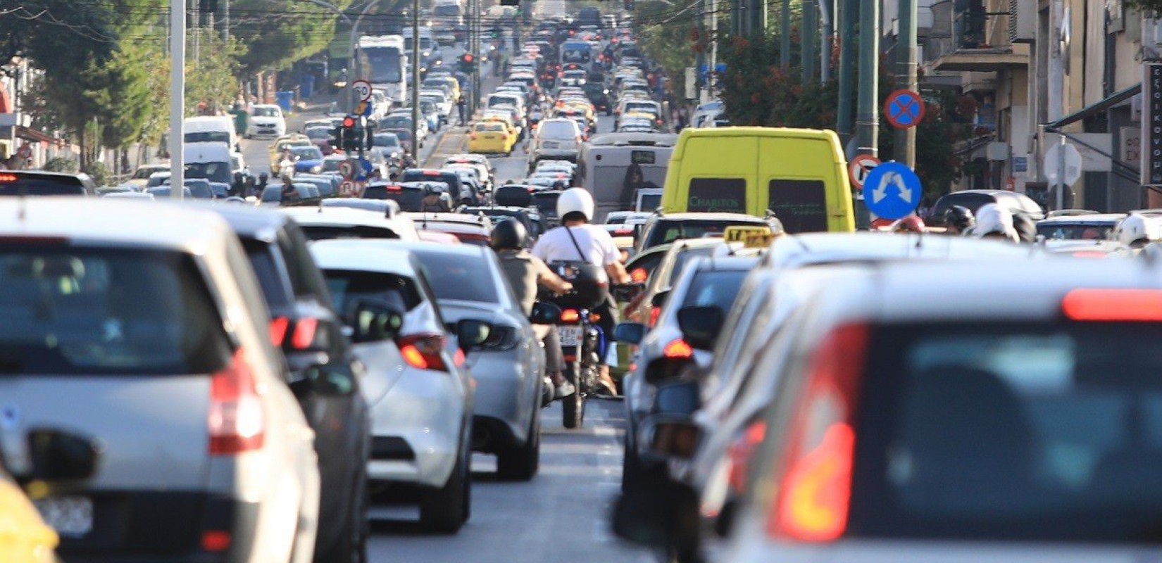 ΕΕ: Οι πωλήσεις των καινούργιων αυτοκινήτων μειώθηκαν τον Φεβρουάριο