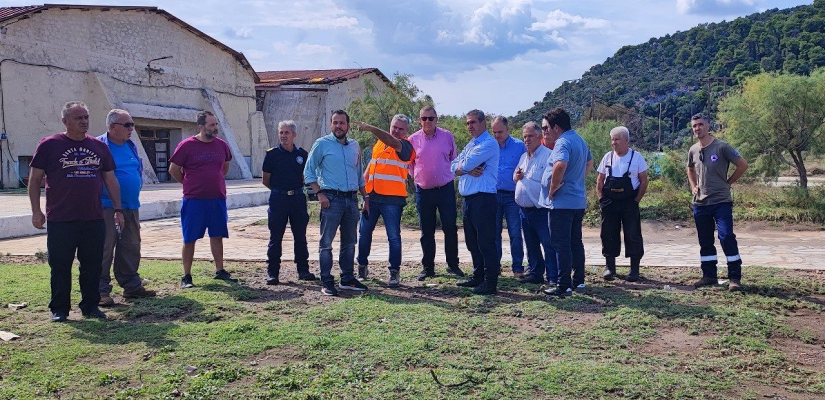 Αυτοψία του Υφυπουργού Υποδομών Νίκου Ταχιάου στις πληγείσες περιοχές της βόρειας Εύβοιας