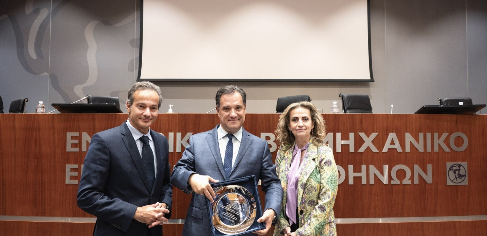 Άδ. Γεωργιάδης: Περισσότερα κίνητρα για νόμιμη εργασία και για τον εργαζόμενο και για την επιχείρηση	 Άδ. Γεωργιάδης: Περισσότερα κίνητρα για νόμιμη εργασία και για τον εργαζόμενο και για την επιχείρηση