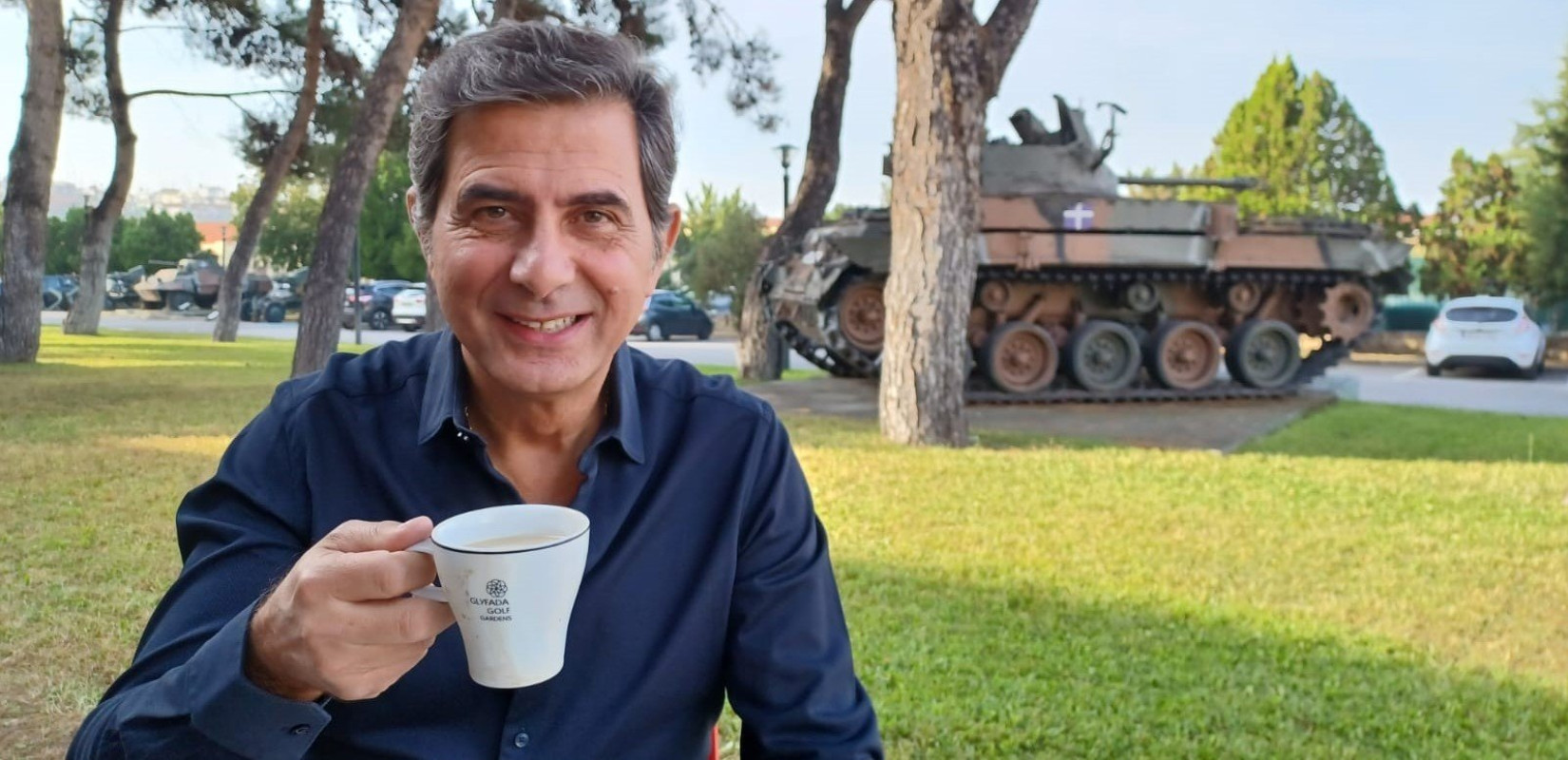 Η φόρα του υφυπουργού Γκιουλέκα, η επανεμφάνιση Βενιζέλου και η μάχη της ξαπλώστρας στη Χαλκιδική.  Γράφει ο Μποξέρ*