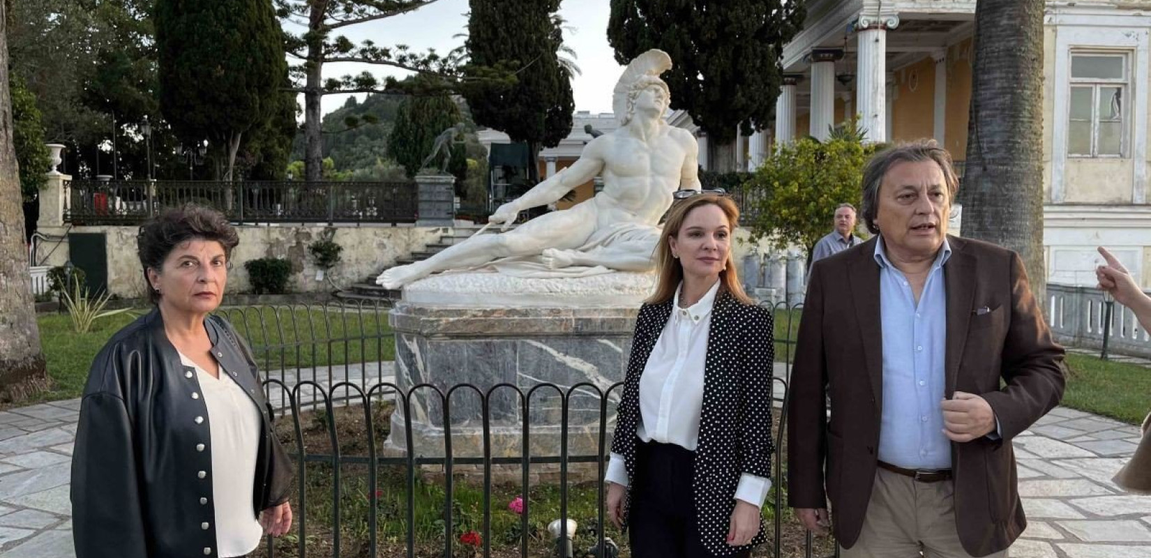 ΣΥΡΙΖΑ: Σε ανησυχητική κατάσταση το μνημείο του Αχιλλείου στην Κέρκυρα (φωτ.)