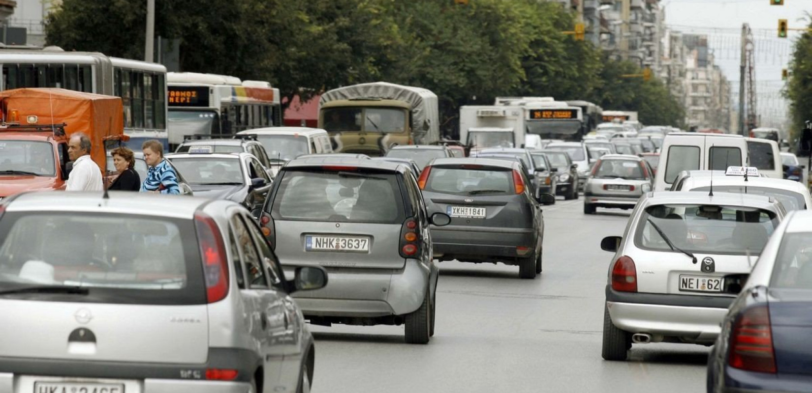 «Αυτό το Πάσχα, βάφουμε κόκκινα μόνο τα αβγά!» - Το βίντεο με τις πρωτότυπες ευχές της ΕΛ.ΑΣ.