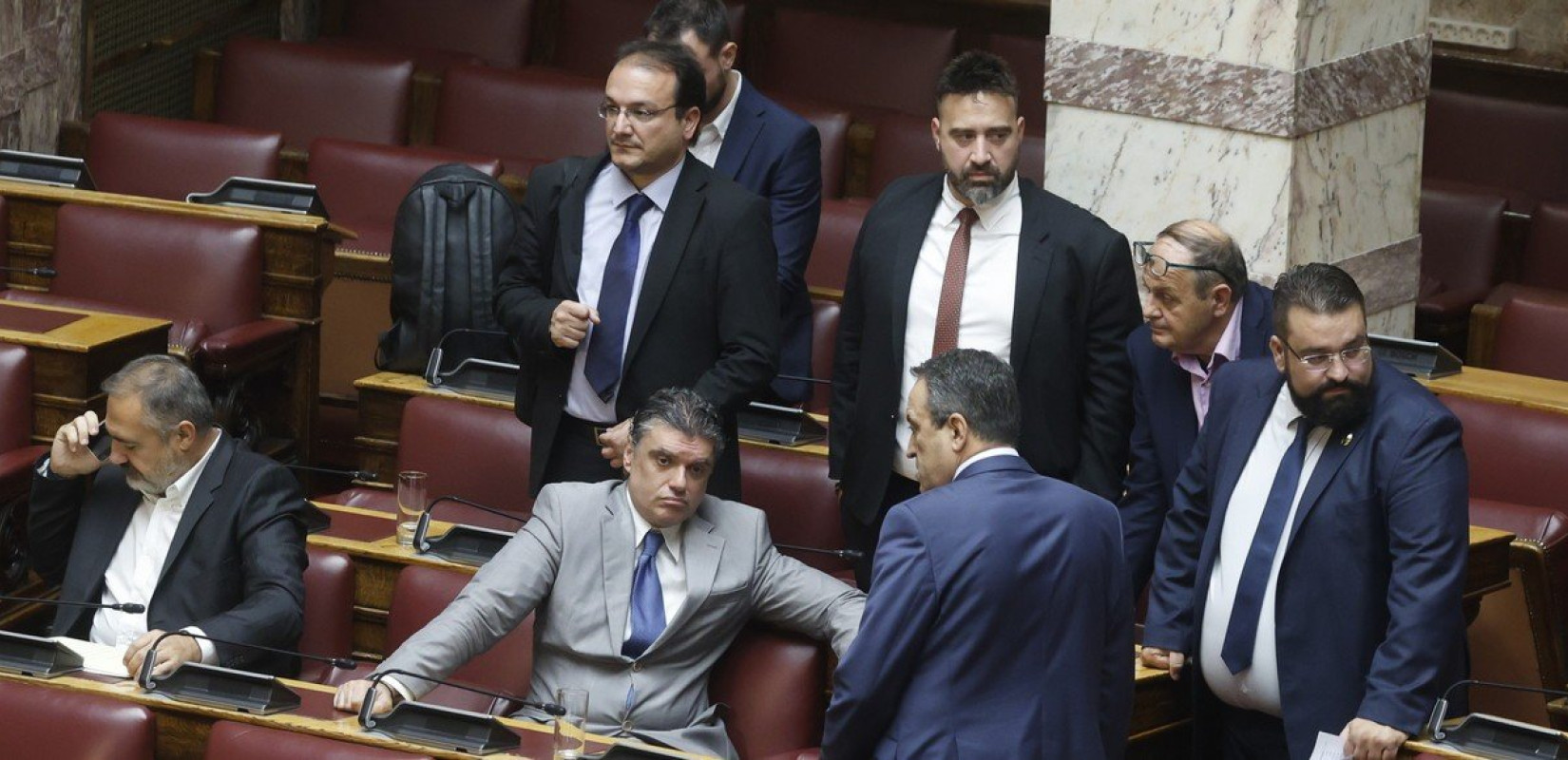 Βουλή: Ομόφωνη απόφαση άρσης ασυλίας για τους βουλευτές των Σπαρτιατών