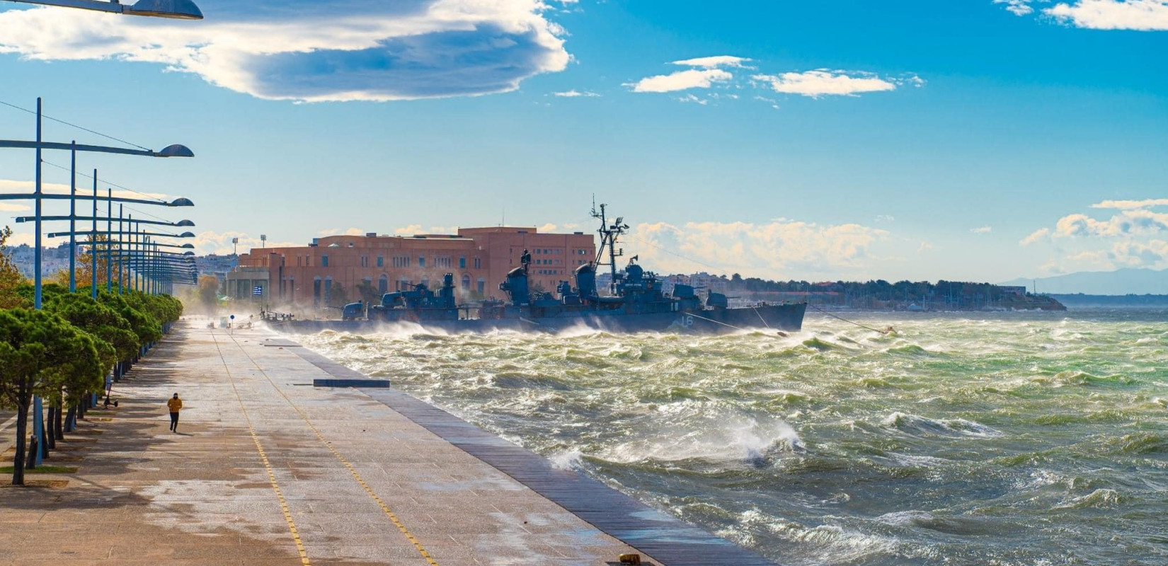 Να επιστρέψει στο Π. Φάληρο το Βέλος ζητεί ο Σ.Φ.Ε.Α. Να επιστρέψει στο Π. Φάληρο το Βέλος ζητεί ο Σ.Φ.Ε.Α.
