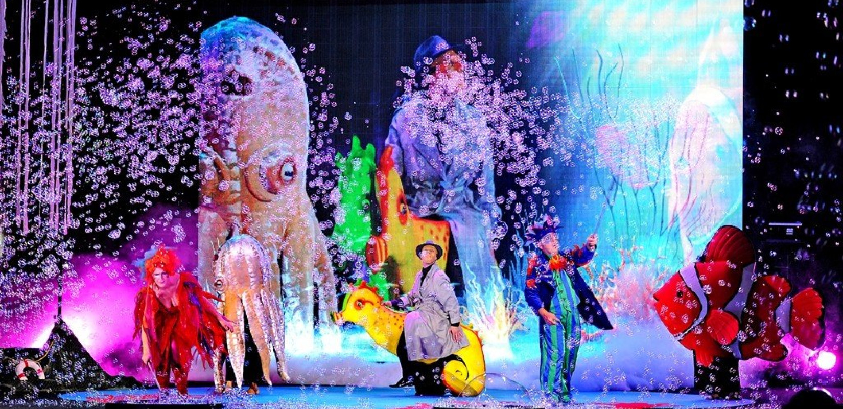 Θεσσαλονίκη: Υπερθέαμα με σαπουνόφουσκες για παιδιά και μεγάλους