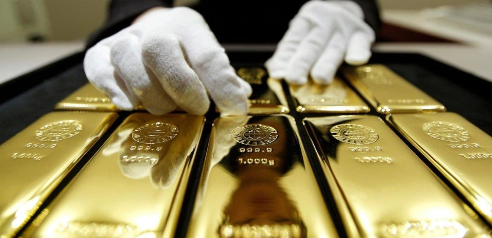 Για πρώτη φορά στην ιστορία, ο χρυσός σπάει το φράγμα των 5.000 δολαρίων