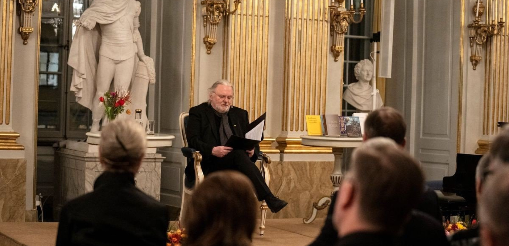 «Η συγγραφή μπορεί να σώσει ζωές»: Οι μαρτυρίες αναγνωστών του φετινού Νομπελίστα Λογοτεχνίας Γιον Φόσε (βίντεο)