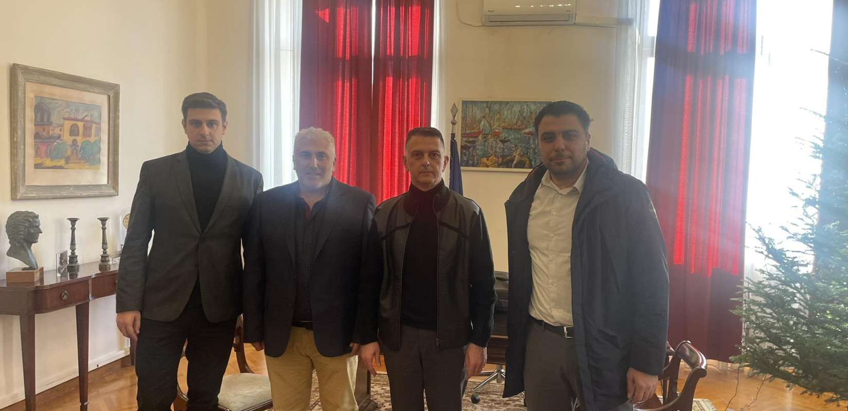Οι αστυνομικοί Θεσσαλονίκης στο διοικητήριο - Συνάντηση με Μπεκίρη στο πρωθυπουργικό γραφείο  
