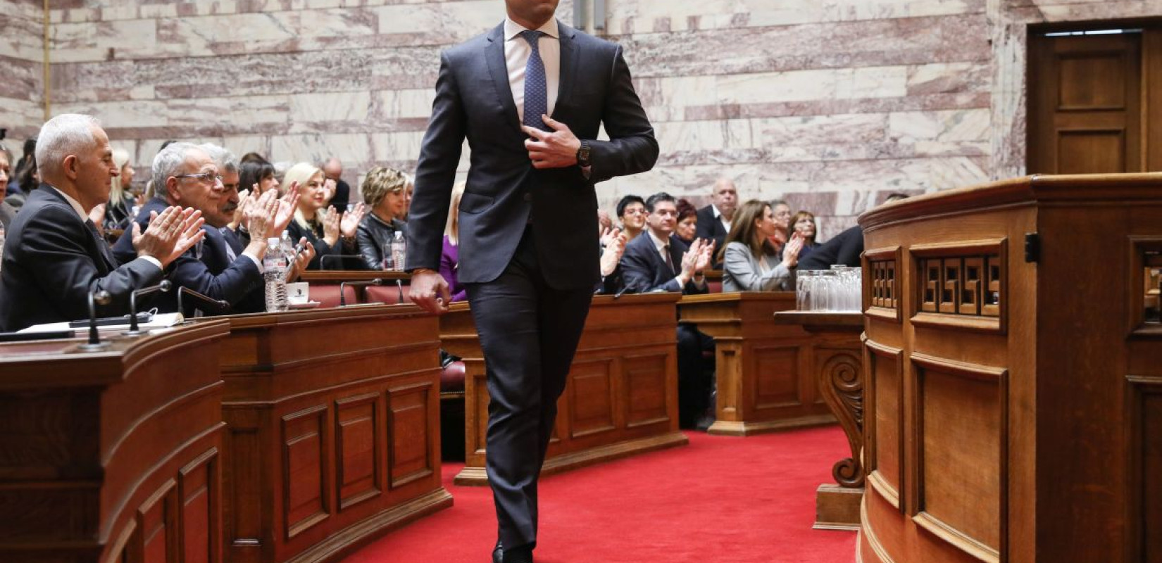 Δάνειο Κασσελάκη στον ΣΥΡΙΖΑ για να κλείσει λογιστικά το έτος Δάνειο Κασσελάκη στον ΣΥΡΙΖΑ για να κλείσει λογιστικά το έτος