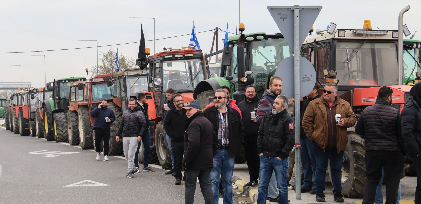 Καρδίτσα: Στους δρόμους με τα τρακτέρ τους οι αγρότες