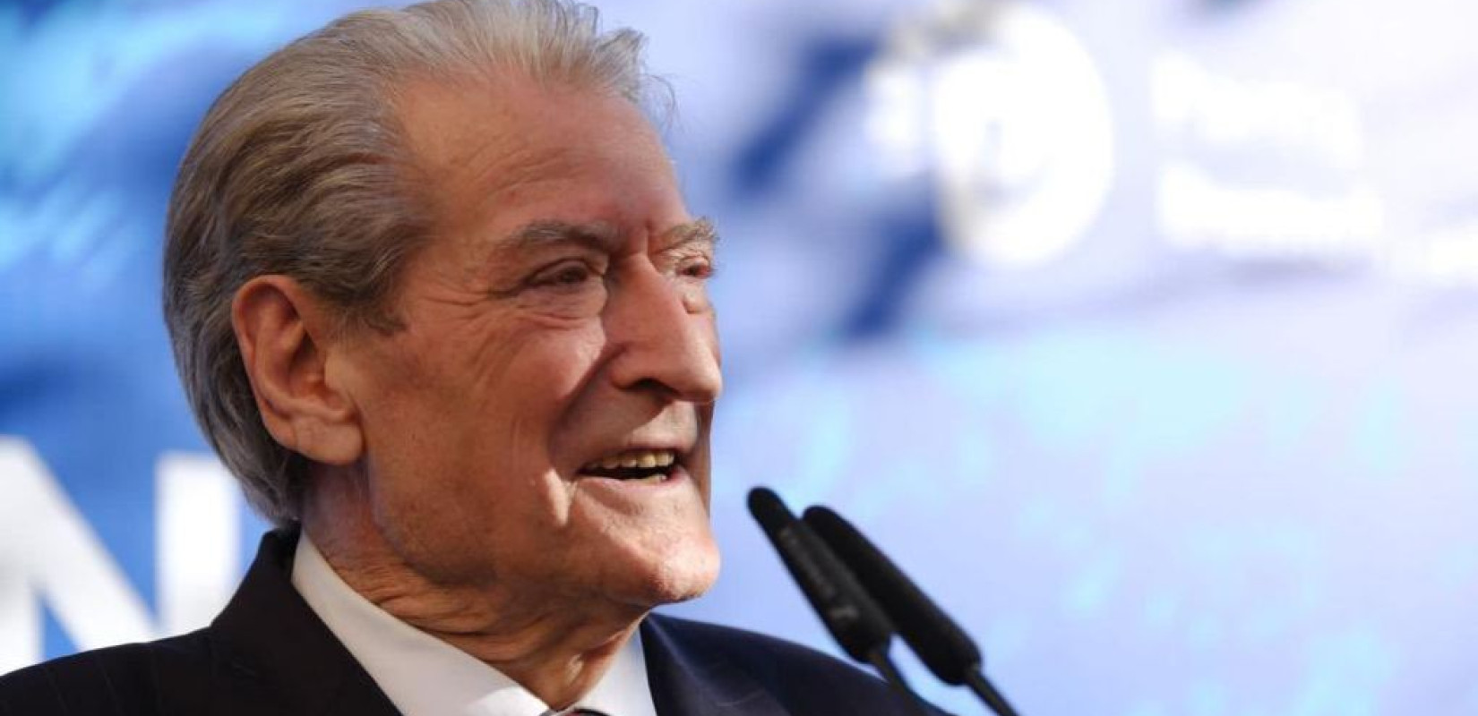 Αλβανία: Την άρση της βουλευτικής ασυλίας του Σαλί Μπερίσα αποφάσισε η αλβανική βουλή