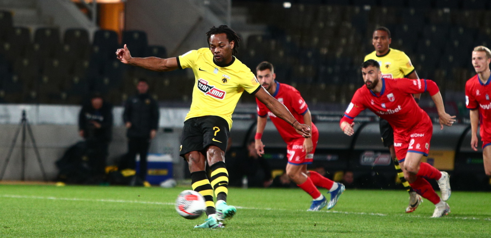 Super League: Επιστροφή στις νίκες για την ΑΕΚ (βίντεο)