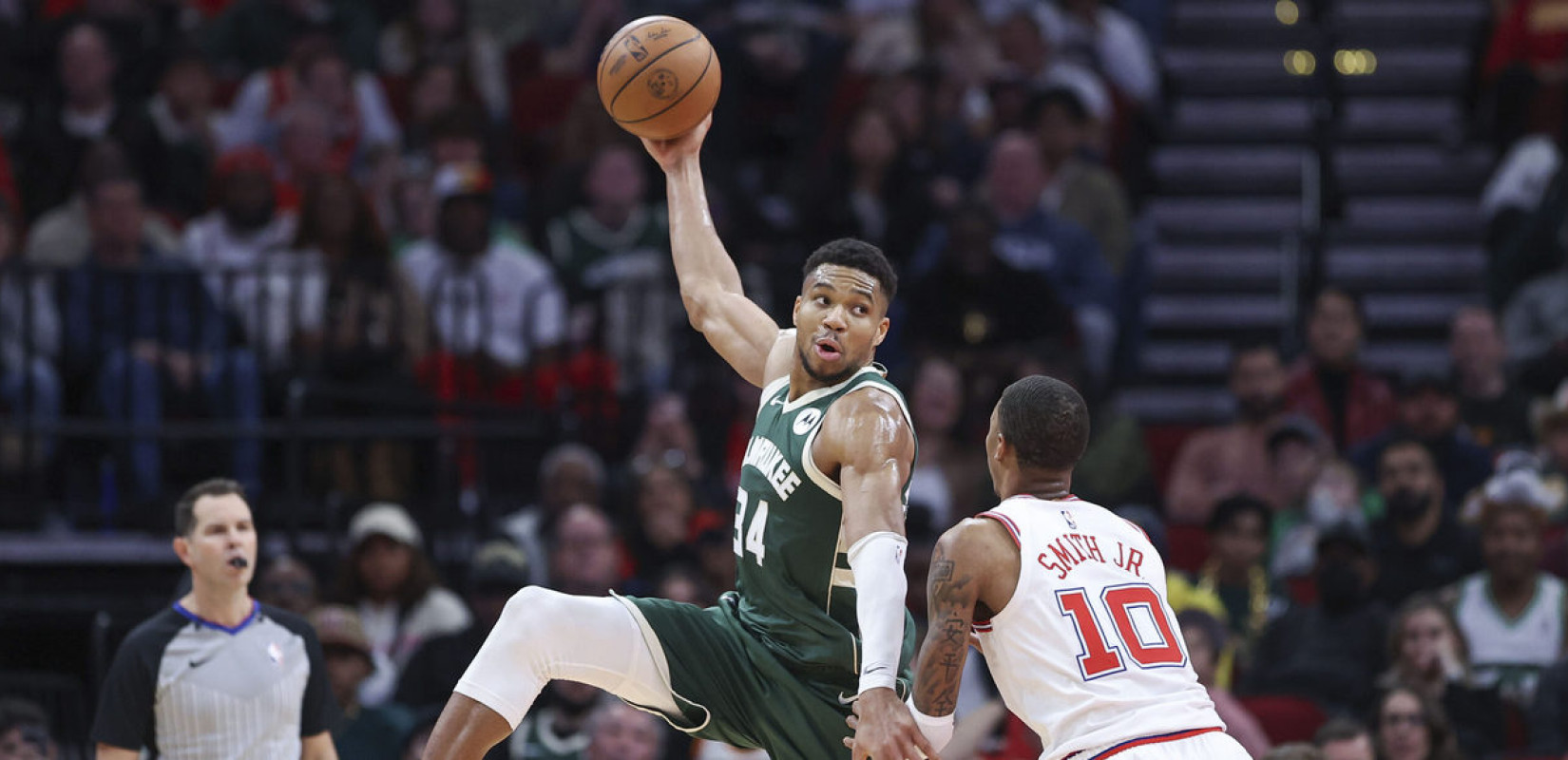 ΝΒΑ: Ο Αντετοκούνμπο «πετάει», αλλά είναι μόνος του (βίντεο)