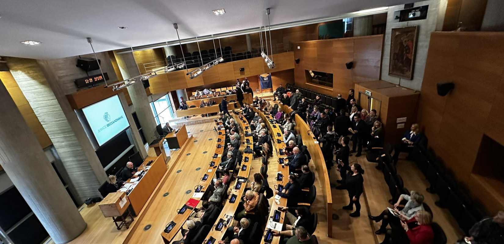 «Άναψαν τα αίματα» στο Δημοτικό Συμβούλιο Θεσσαλονίκης για τα Ωνάσεια σχολεία