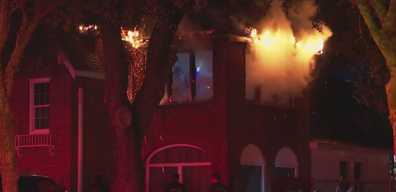 ΗΠΑ: Σπίτι παγκοσμίου φήμης τραγουδίστριας τυλίχτηκε στις φλόγες ανήμερα των Χριστουγέννων