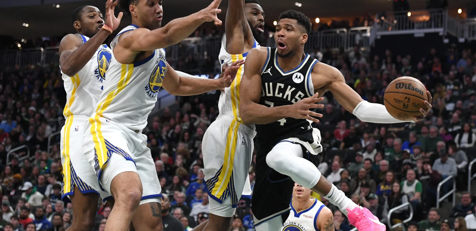 ΝΒΑ: Δεύτερη σερί νίκη των Μπακς με οδηγό τον Αντετοκούνμπο (βίντεο)