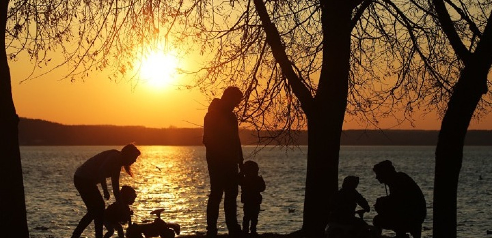Δημοσκόπηση: Το 64,8% διαφωνεί με την τεκνοθεσία από ομόφυλα ζευγάρια (βίντεο) Δημοσκόπηση: Το 64,8% διαφωνεί με την τεκνοθεσία από ομόφυλα ζευγάρια (βίντεο)