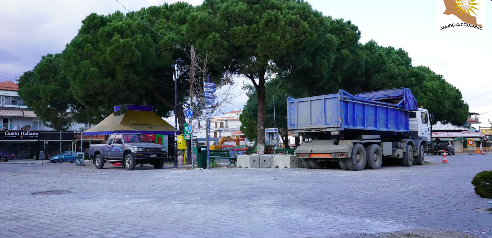 Χαλκιδική: Ολοκληρώνεται το λίφτινγκ στην πλατεία Χανιώτης - Δείτε φωτογραφίες