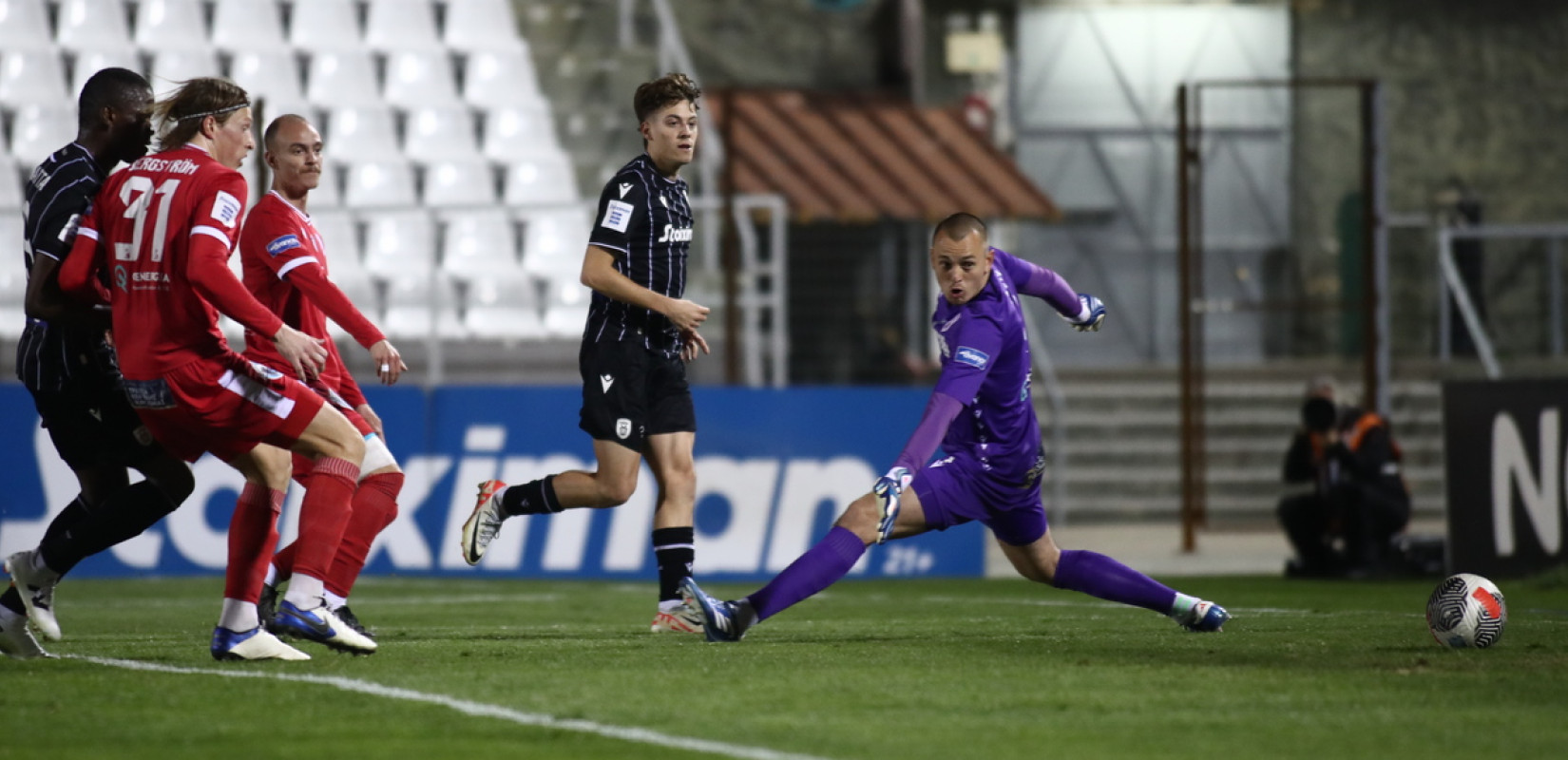 Πανσερραϊκός - ΠΑΟΚ 0-2: Απόδραση με «κλειδί» τον Κωνσταντέλια