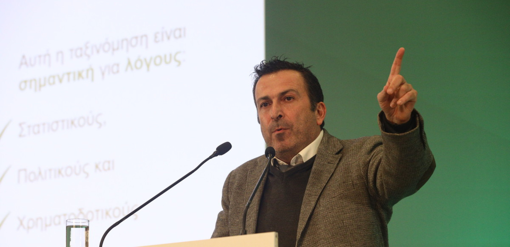 Σ. Παραστατίδης: «Κάτω από τη βάση η αξιολόγηση της κυβέρνησης στην επαγγελματική εκπαίδευση»