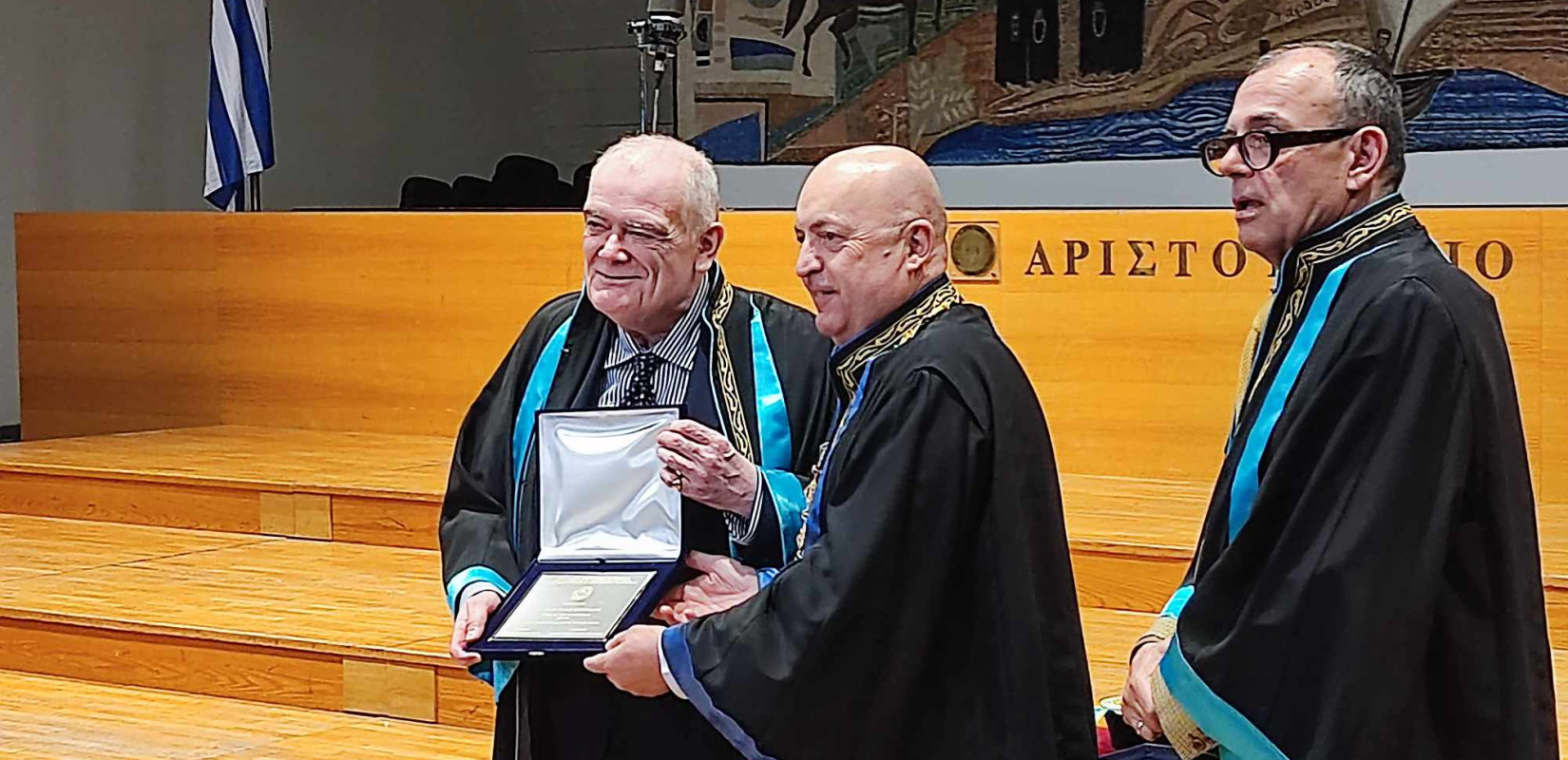 Αναγόρευση Bruce Clark σε επίτιμο διδάκτορα του ΑΠΘ: «Η ελληνική λέξη "μάρτυρας" με έκανε δημοσιογράφo»