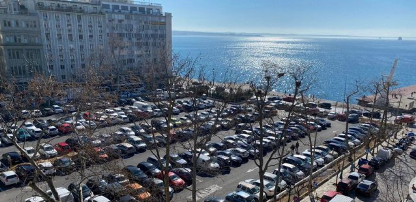 Θεσσαλονίκη: Η αναβολή για ΔΕΘ και ΟΑΣΘ, το πάρκινγκ στην Πλατεία Ελευθερίας και το ράλι στα πεζοδρόμια με θύματα πεζούς (Δείτε βίντεο). Γράφει ο Σαλονικιός