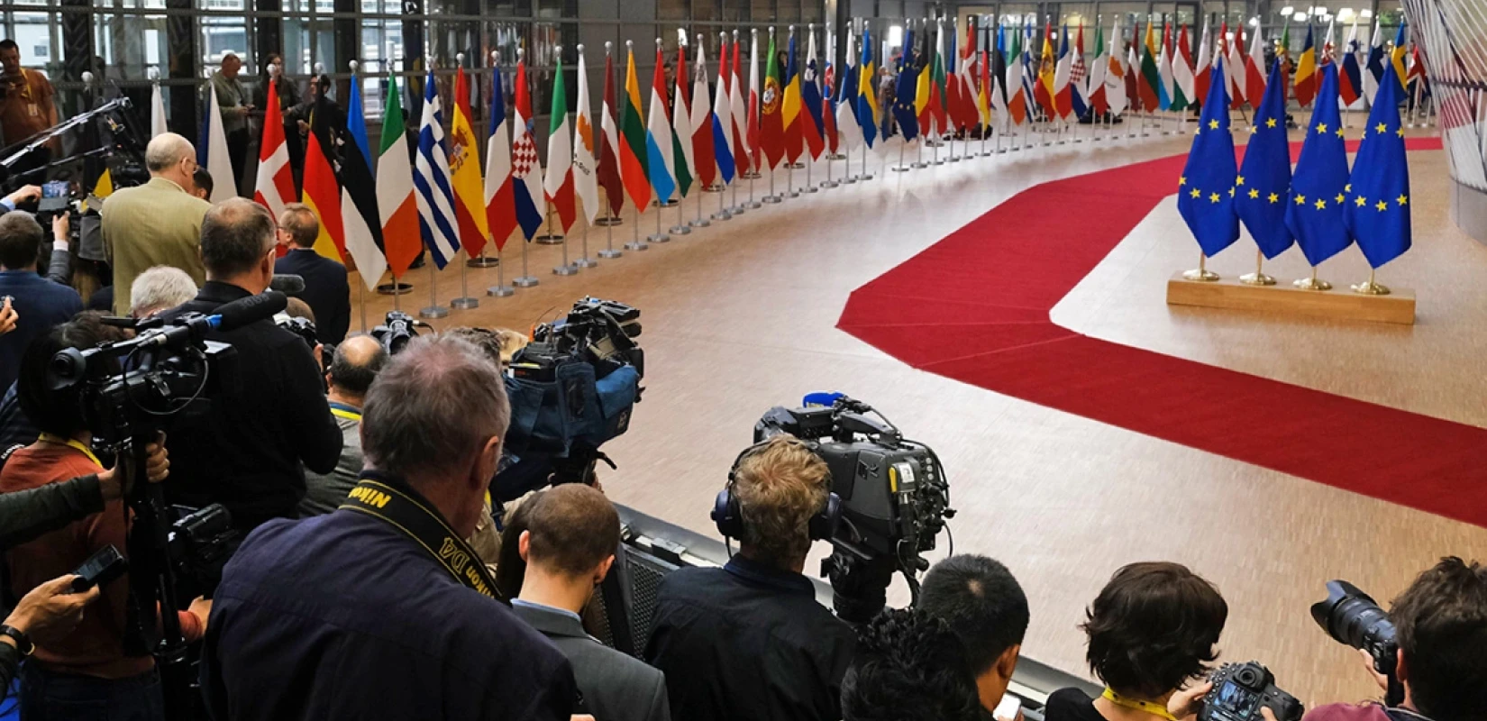 Με αναφορά στις επιθέσεις του Ιράν κατά του Ισραήλ το προσχέδιο συμπερασμάτων της ευρωπαϊκής Συνόδου Κορυφής