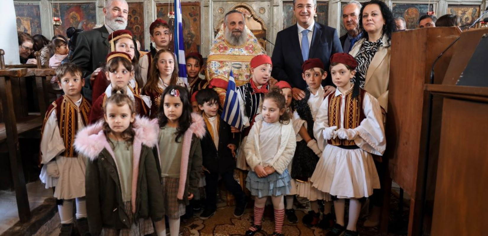 Στο Αχλαδοχώρι Σερρών ο Τζιτζικώστας για την παρέλαση της 25ης Μαρτίου