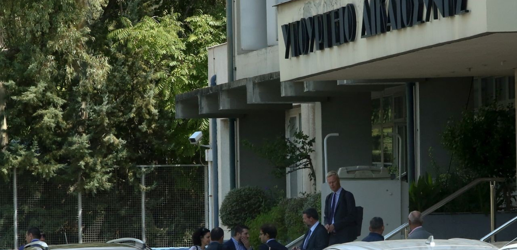 Κατάσχεση στην πρεσβεία της Βενεζουέλας για την υπόθεση σεξουαλικών παρενοχλήσεων