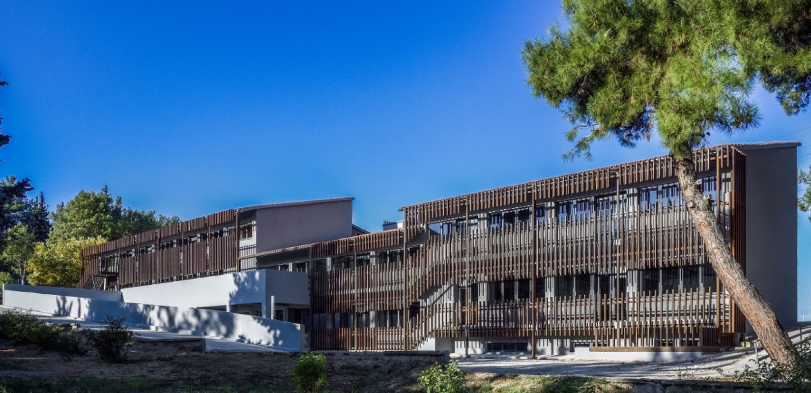 Εlvial: Υποστήριξε την ριζική ανακαίνιση του 'West Hall' του ACT