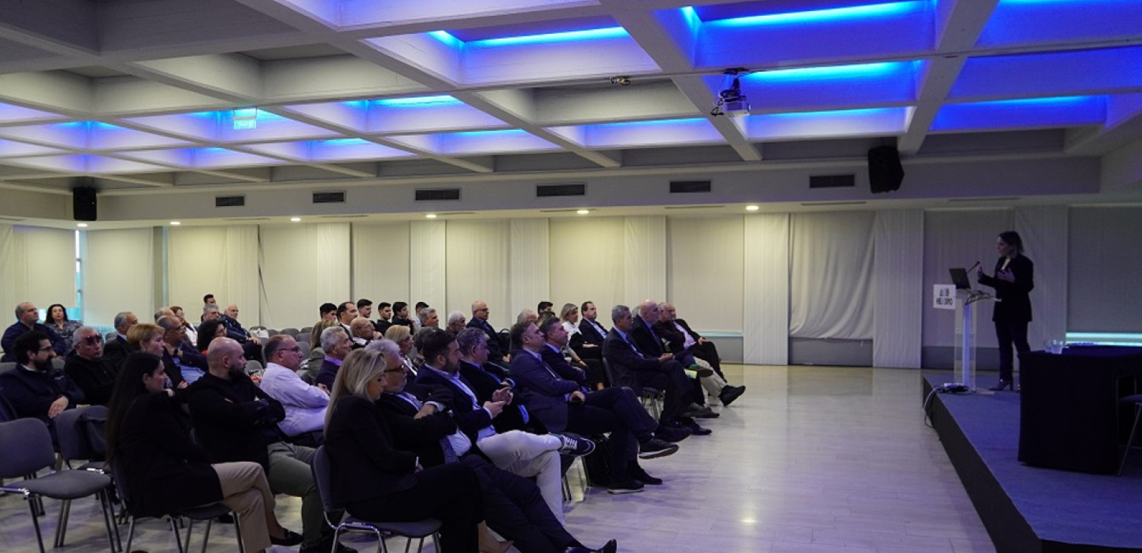 Δραματική η έκταση του δημογραφικού προβλήματα της Ελλάδας- Παρουσίαση έρευνας της διαΝΕΟσις σε εκδήλωση της PAREMVASI