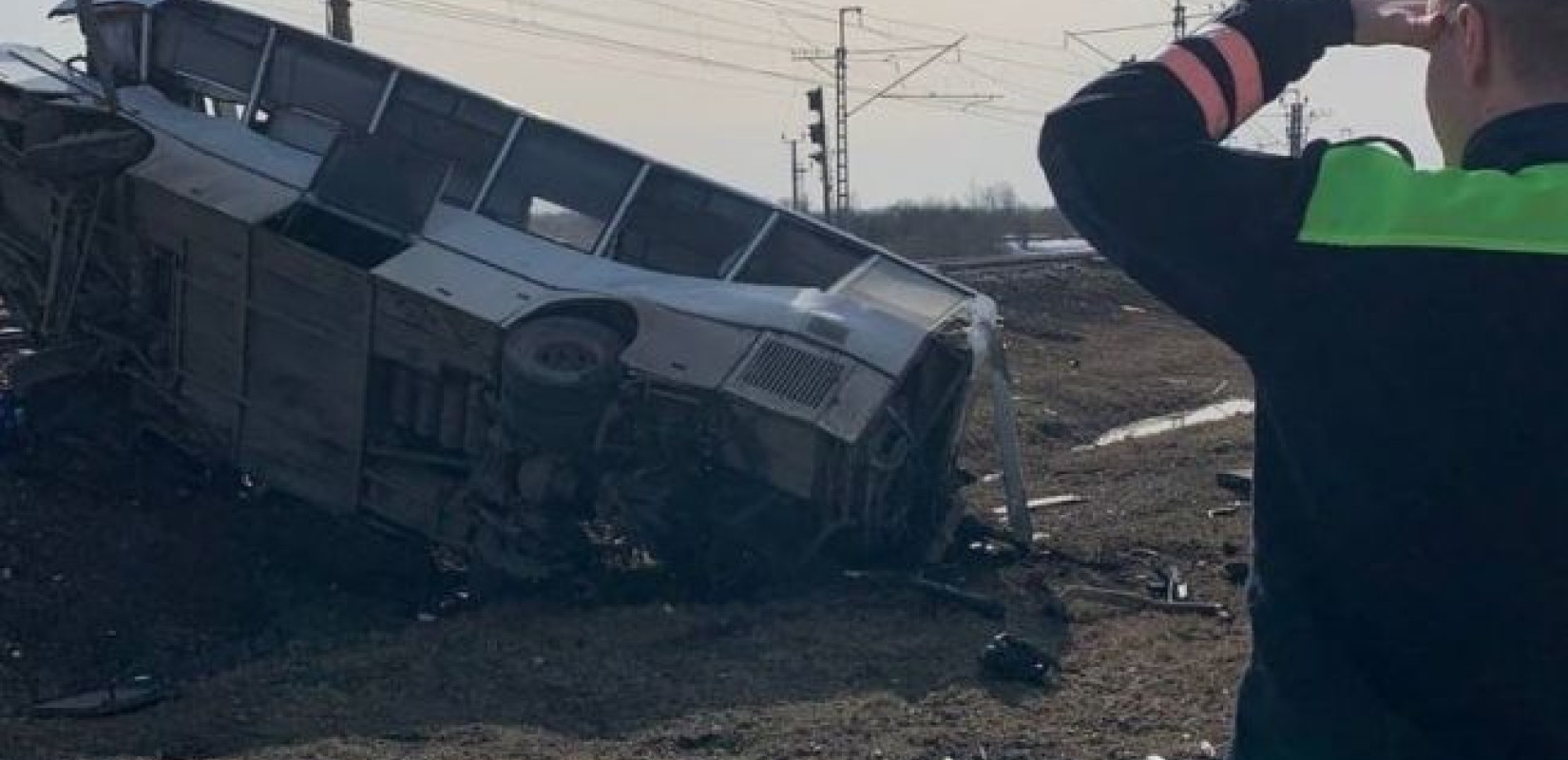 Ρωσία: 8 νεκροί μετά από σύγκρουση τρένου με λεωφορείο (βίντεο)