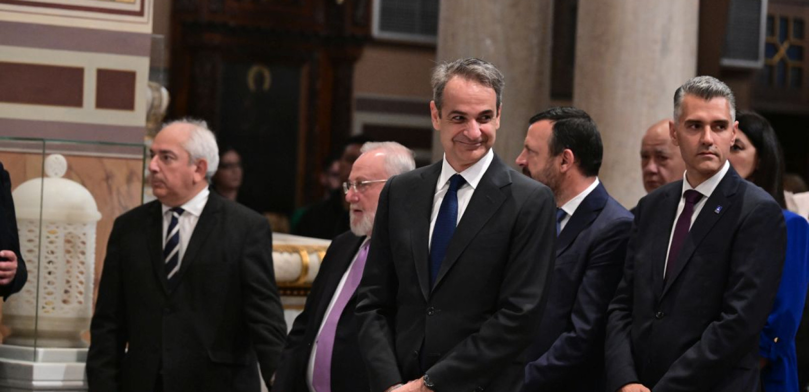 Άρωμα εκλογών για το φετινό Πάσχα: Πού θα περάσουν οι πολιτικοί αρχηγοί τις Άγιες μέρες