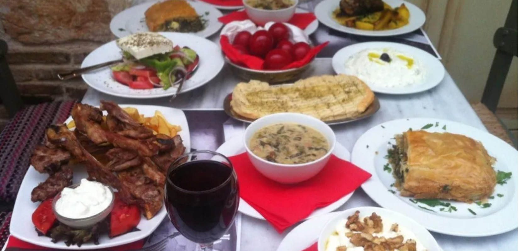 Υπουργείο Ανάπτυξης: Διαψεύδονται οι καταστροφολόγοι της αντιπολίτευσης, που μιλούσαν για το ακριβότερο Πάσχα όλων των εποχών