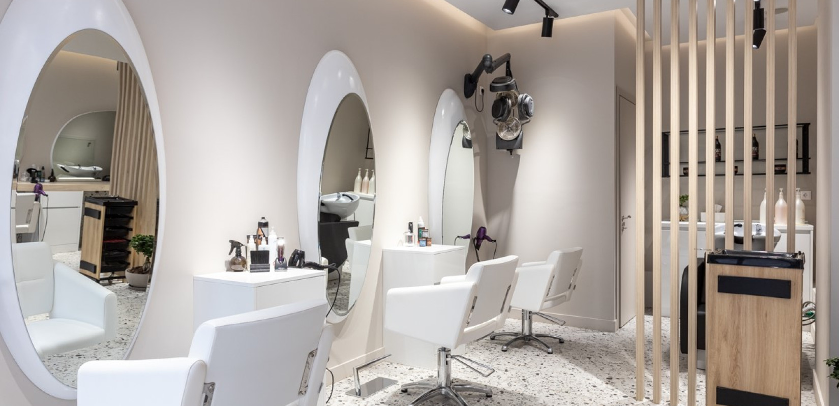 Perrou Dwra - exclusive care: Υπηρεσίες κομμωτικής σε ένα περιβάλλον που μας εμπνέει