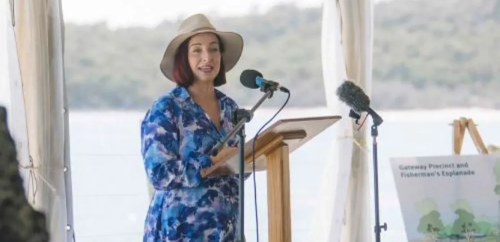 Αδιανόητη καταγγελία από γυναίκα υπουργό της Αυστραλίας: Μου έδωσαν ναρκωτικά και με βίασαν