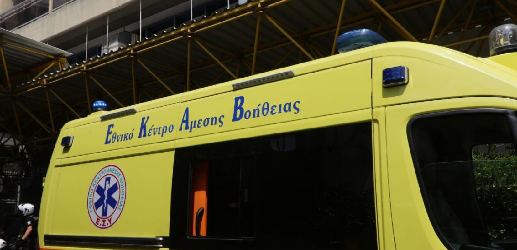 Θεσσαλονίκη: Δίκυκλο συγκρούστηκε με νταλίκα στην Περιφερειακή