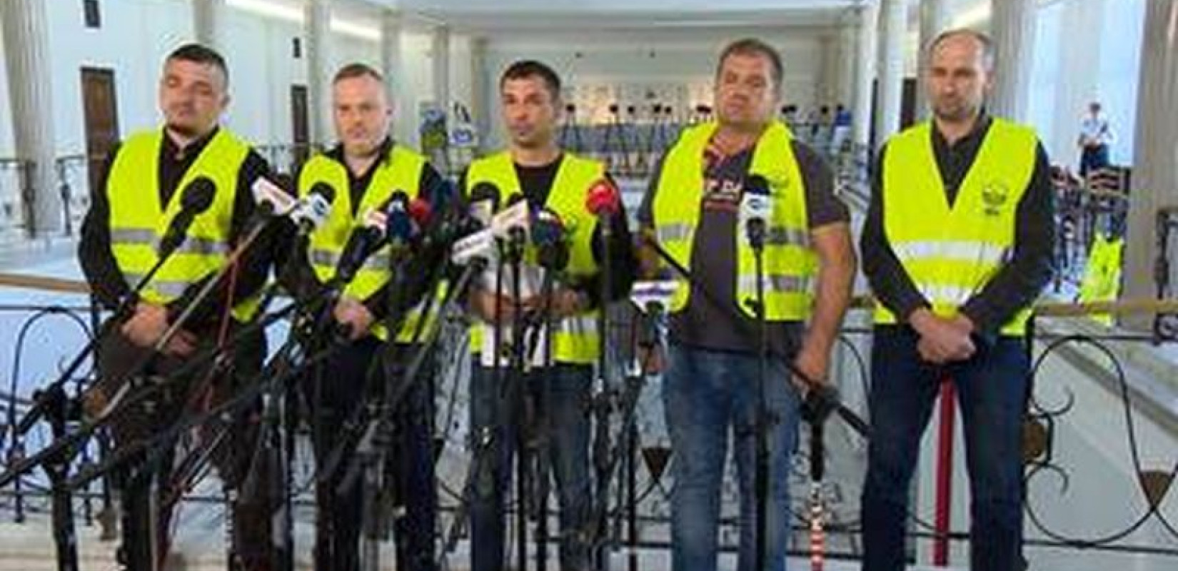 Πολωνοί αγρότες άρχισαν απεργία πείνας (βίντεο)