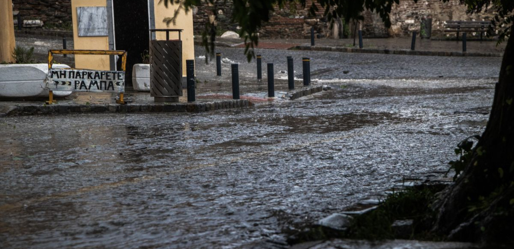Καιρός: Έντονα φαινόμενα την Τρίτη στη δυτική χώρα και το Ιόνιο