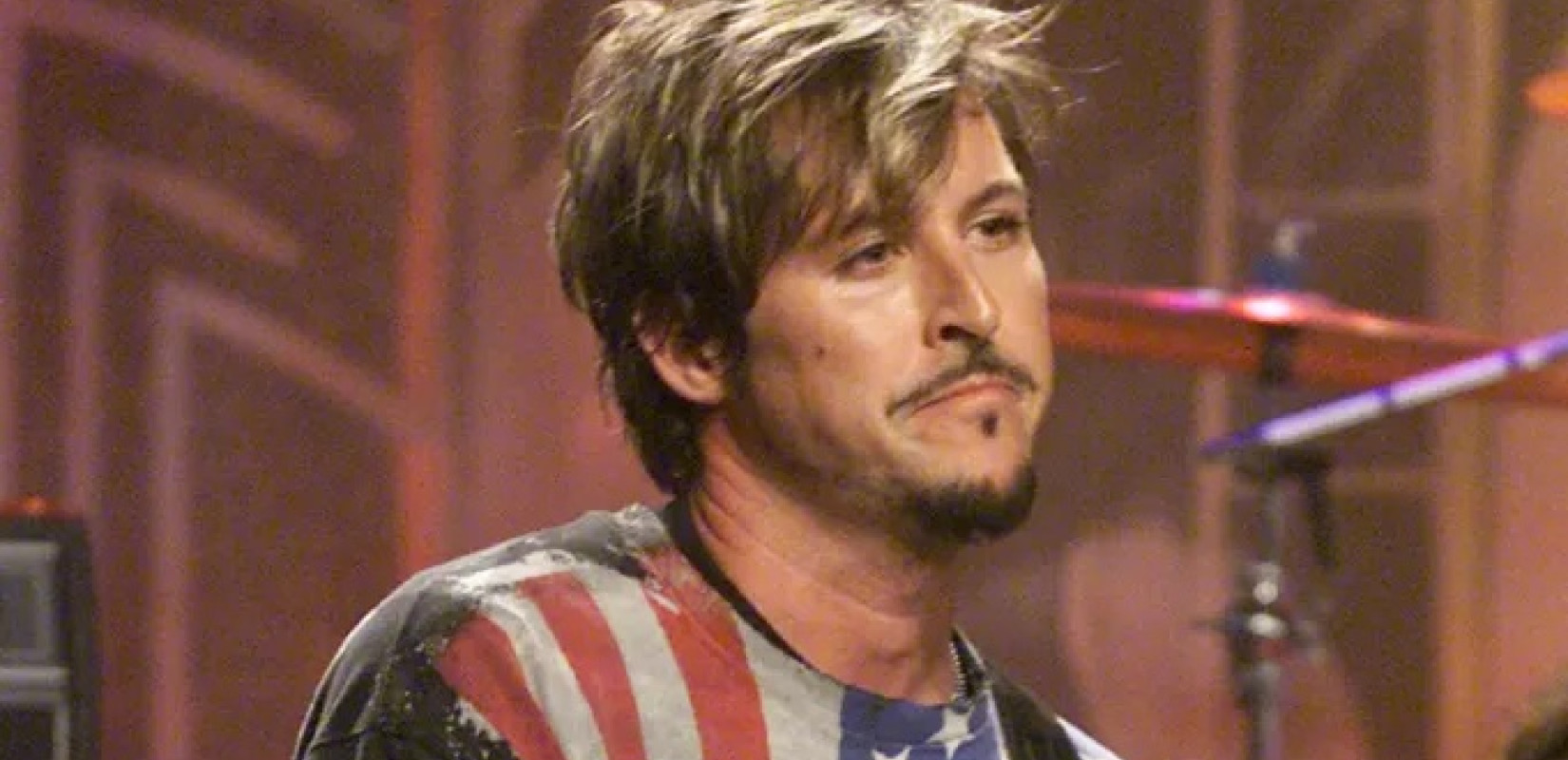 Charlie Colin: Νεκρός ο μπασίστας των «Train» μετά από ατύχημα στο μπάνιο Charlie Colin: Νεκρός ο μπασίστας των «Train» μετά από ατύχημα στο μπάνιο