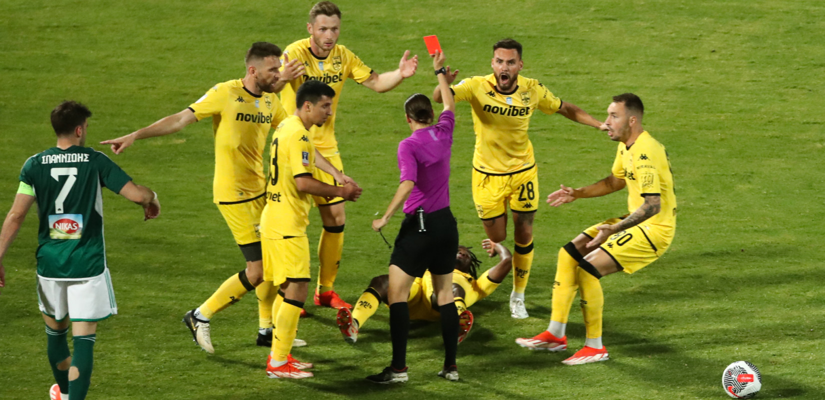 Εκτενές ρεπορτάζ της «Equipe» για την επίθεση Καρυπίδη στη Φραπάρ