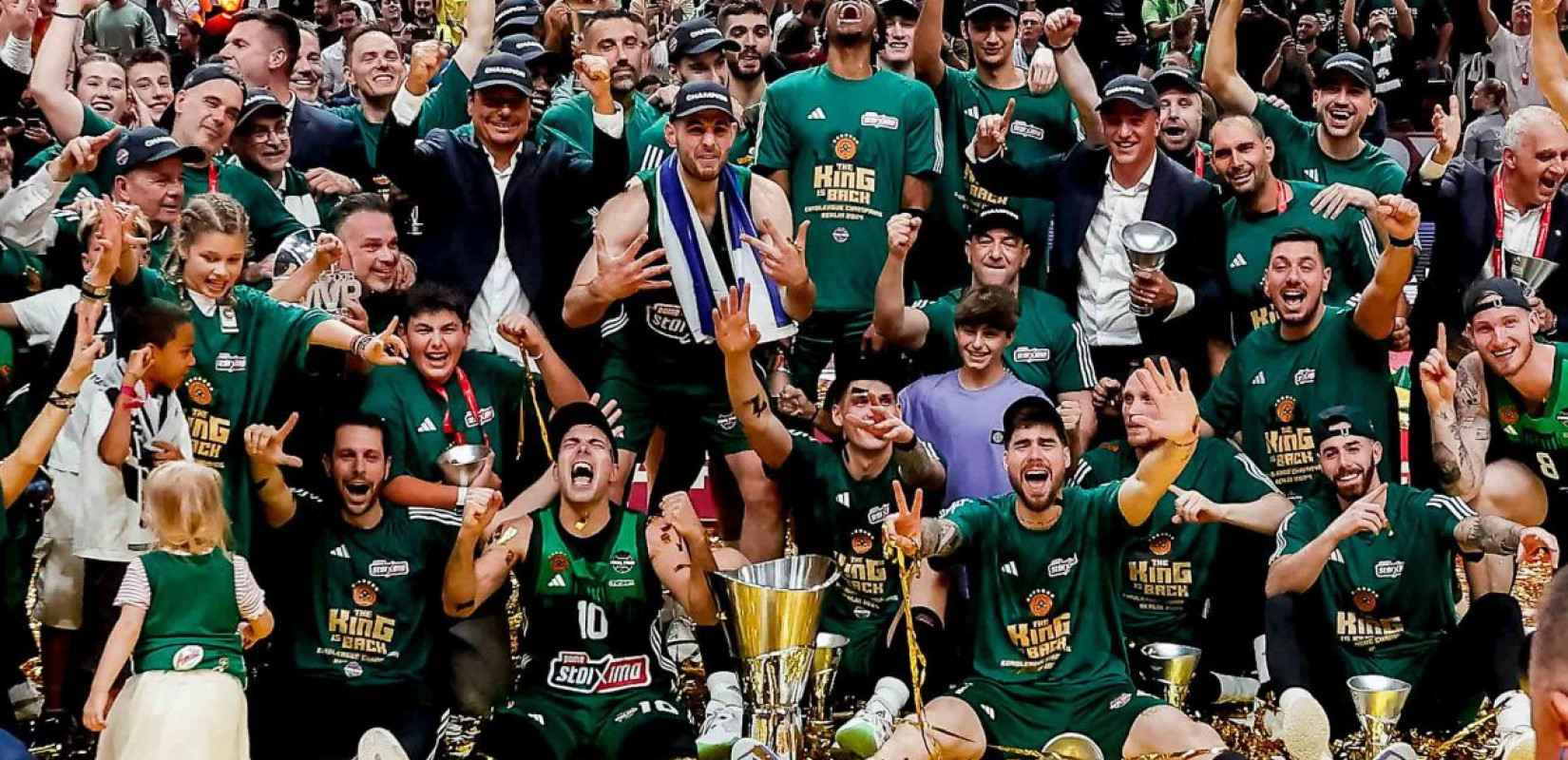 Παναθηναϊκός: Το μεσημέρι η υποδοχή των πρωταθλητών Ευρώπης - Από το αεροδρόμιο κατευθείαν στο ΟΑΚΑ με ανοιχτό λεωφορείο Παναθηναϊκός: Το μεσημέρι η υποδοχή των πρωταθλητών Ευρώπης - Από το αεροδρόμιο κατευθείαν στο ΟΑΚΑ με ανοιχτό λεωφορείο