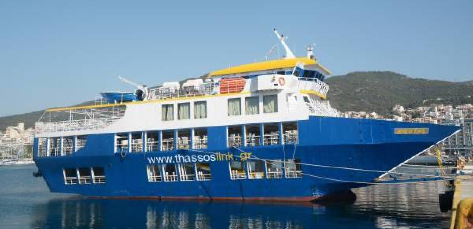 Καβάλα: Πλοίο προσέκρουσε στην προβλήτα του λιμανιού