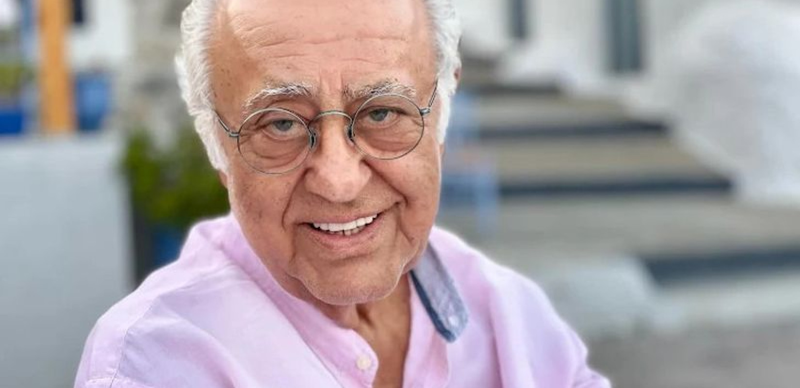Έφυγε από τη ζωή ο προσωπικός σκηνοθέτης του Ανδρέα Παπανδρέου, Τάσος Μπιρσίμ (βίντεο, φωτ.)