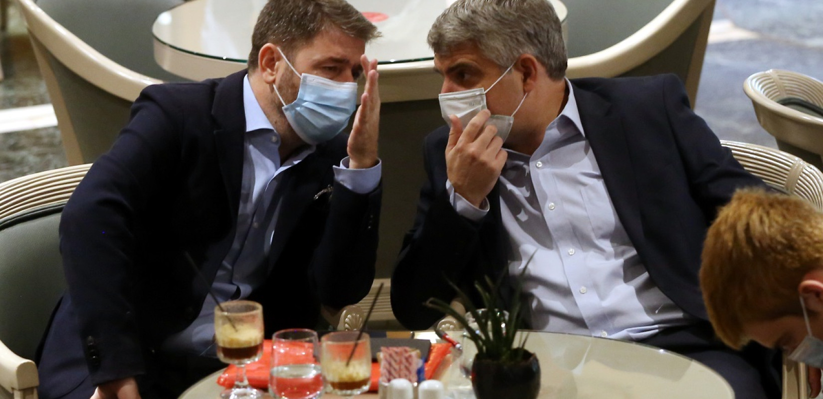 «Βόμβα» Κωνσταντινόπουλου: Θέτει θέμα ηγεσίας στο ΠΑΣΟΚ - Τι απαντούν κύκλοι της Χαριλάου Τρικούπη «Βόμβα» Κωνσταντινόπουλου: Θέτει θέμα ηγεσίας στο ΠΑΣΟΚ - Τι απαντούν κύκλοι της Χαριλάου Τρικούπη
