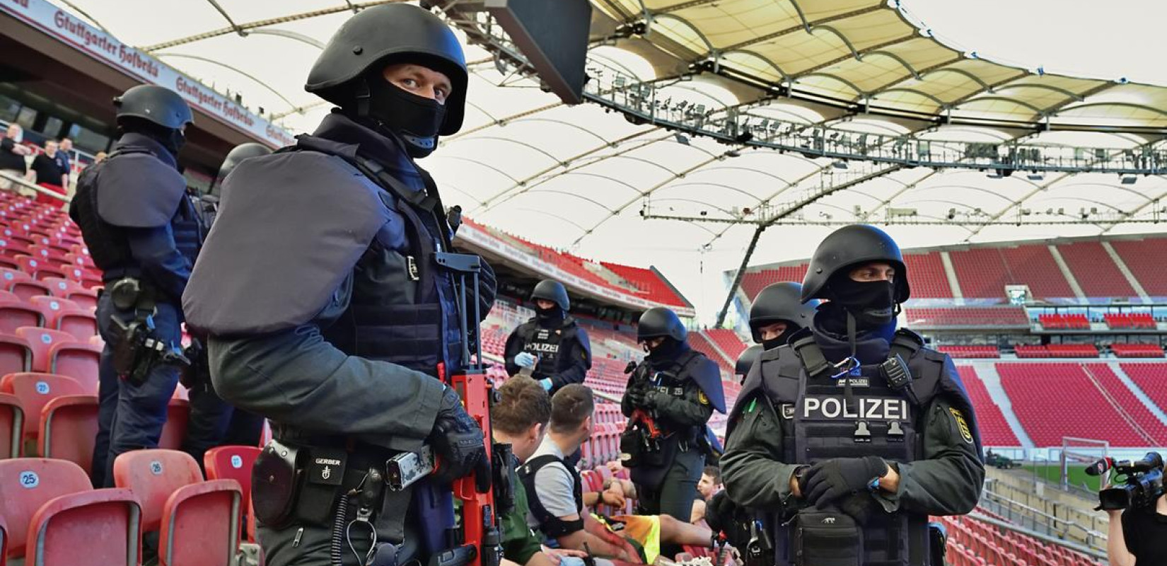 EURO: Το γερμανικό σχέδιο κατά των χούλιγκαν και της τρομοκρατίας