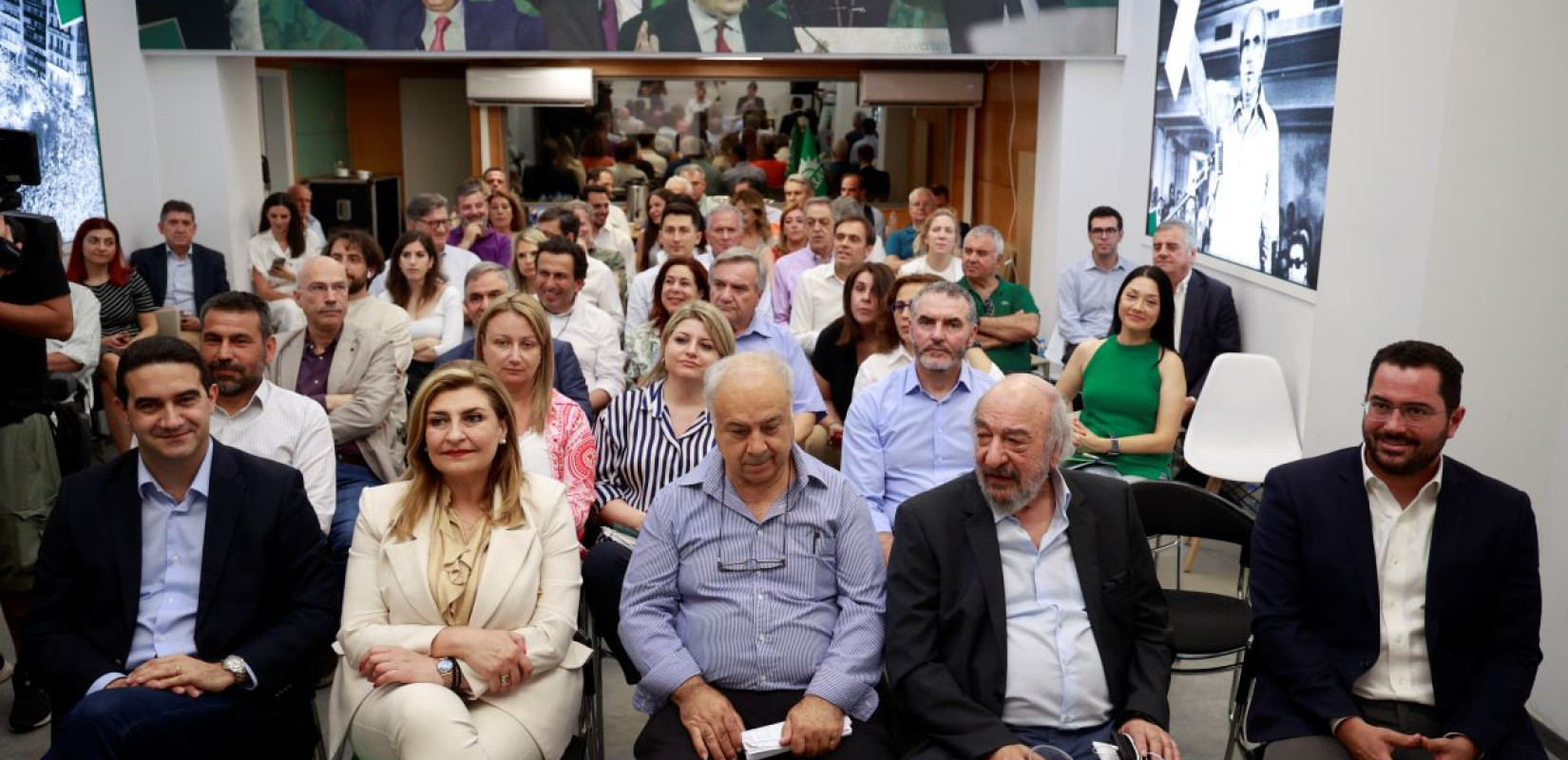 ΠΑΣΟΚ: Στην Κεντρική Επιτροπή στο τέλος του μήνα οι αποφάσεις για εκλογή ηγεσίας και πολιτικής στρατηγικής