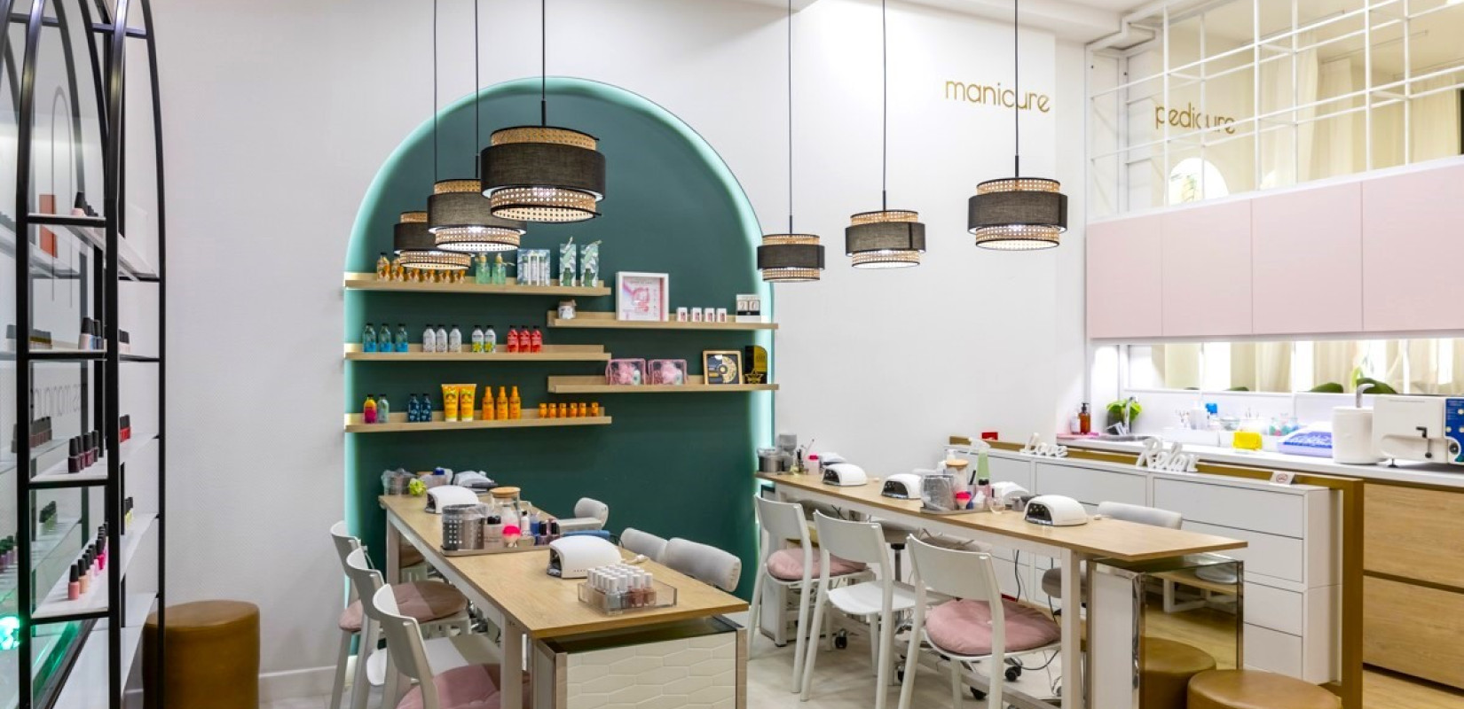 Miss Manicure: Η επιτομή της ομορφιάς και της προσιτής πολυτέλειας